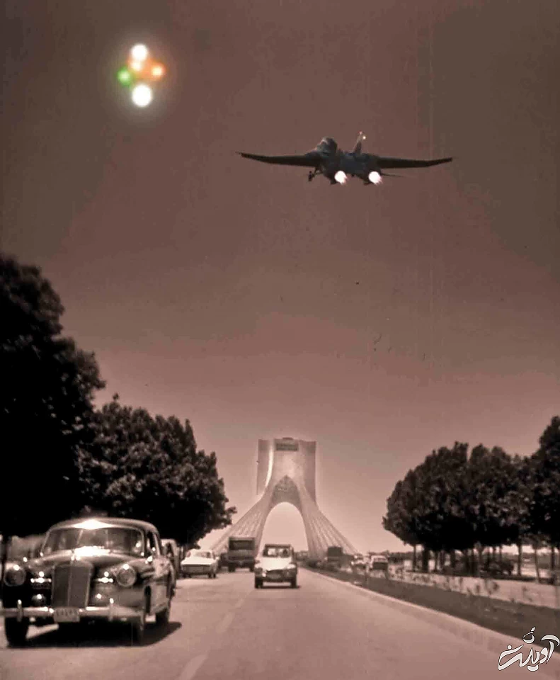 بشقابپرندهای در آسمان تهران